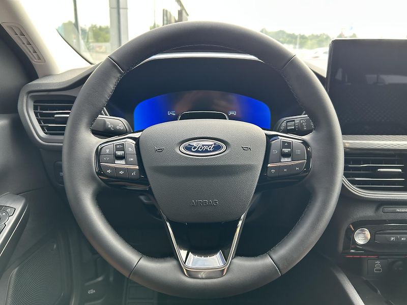 Ford Kuga Top Edition 2.5 PHEV 178kW - fotka 22 z 39