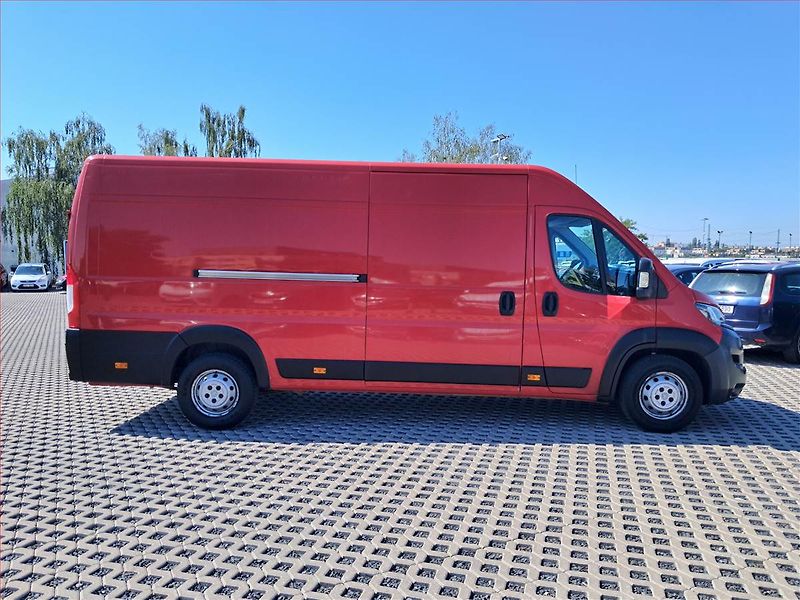 Peugeot Boxer (2021) 2.2 BlueHDi, Maxi, 14m3, 1.0t - fotka 6 z 17