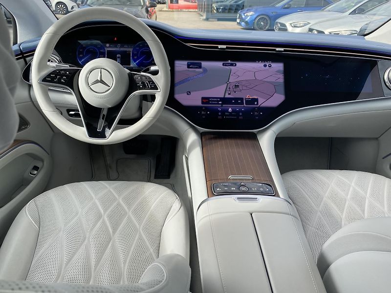 Mercedes-Benz EQS EQS 580 4MATIC AMG - fotka 11 z 24