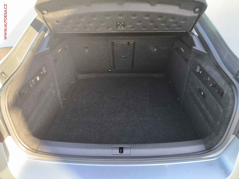 Škoda Superb (2016) 2.0 TDi, ČR, DSG, LED - fotka 7 z 23