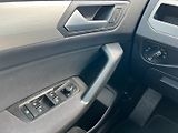 Volkswagen Touran (2023) 1.5TSi 110kW DSG! 7-míst! Navi - náhled 24