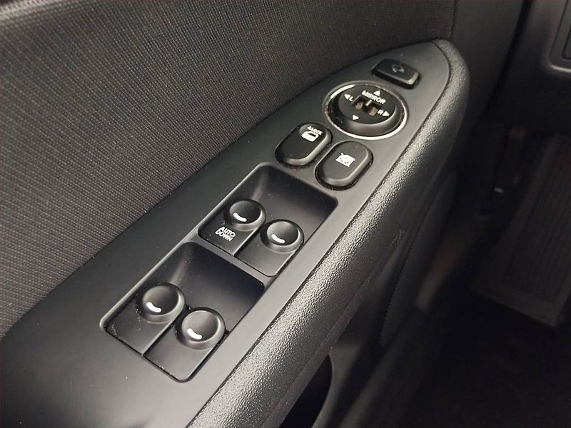 Hyundai i30 (2012) 1.6 CVVT, LPG, dobrý stav - fotka 16 z 17