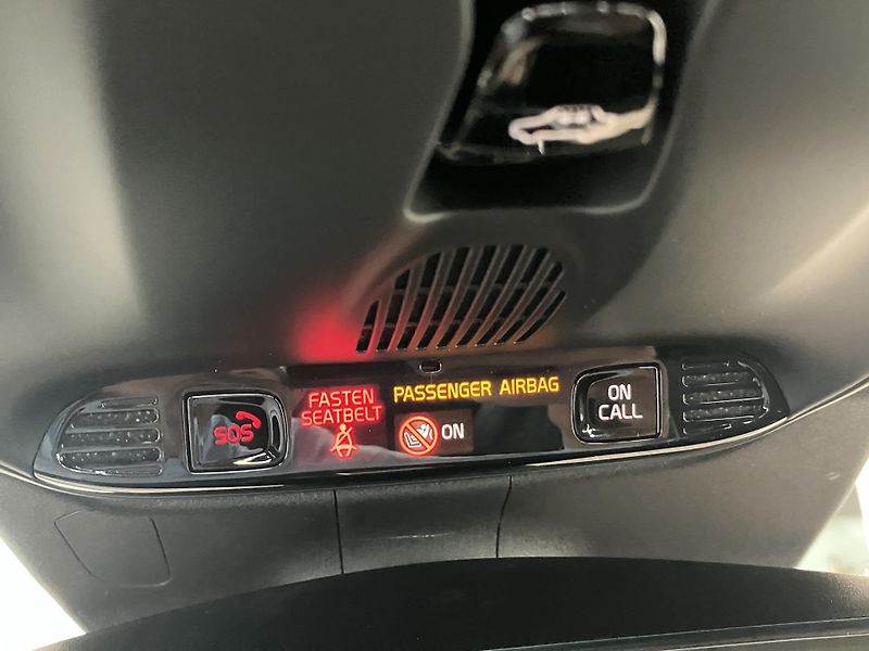 Volvo XC60 T6 AWD Drive-E Inscription AT8 - fotka 46 z 47