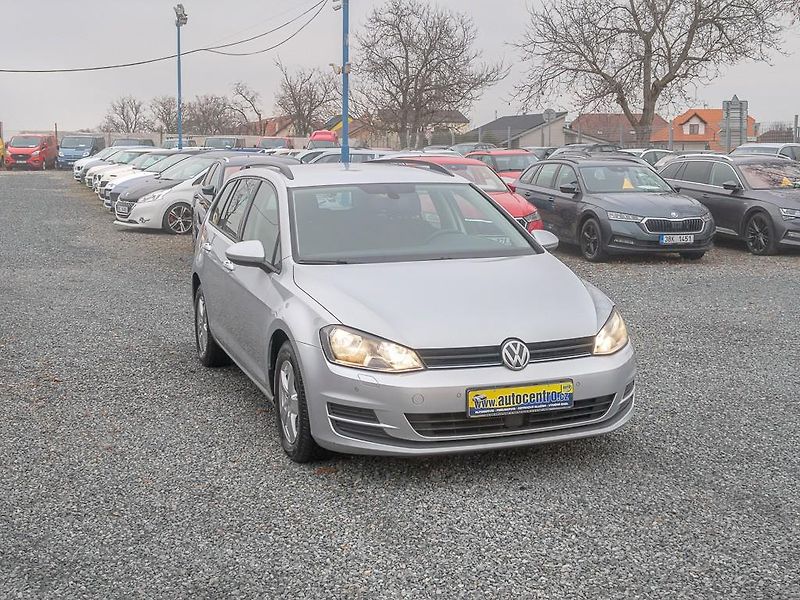 Volkswagen Golf (2014) 12/14 1.6TDI 77KW – NAVIGACE - fotka 3 z 61
