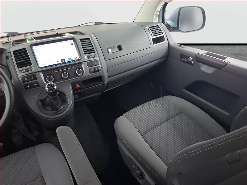 Volkswagen Multivan (2013) BlueMotion 2.0 TDI - fotka 8 z 16