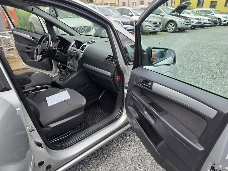 Opel Zafira 1.6 CNG TZ  - fotka 14 z 18