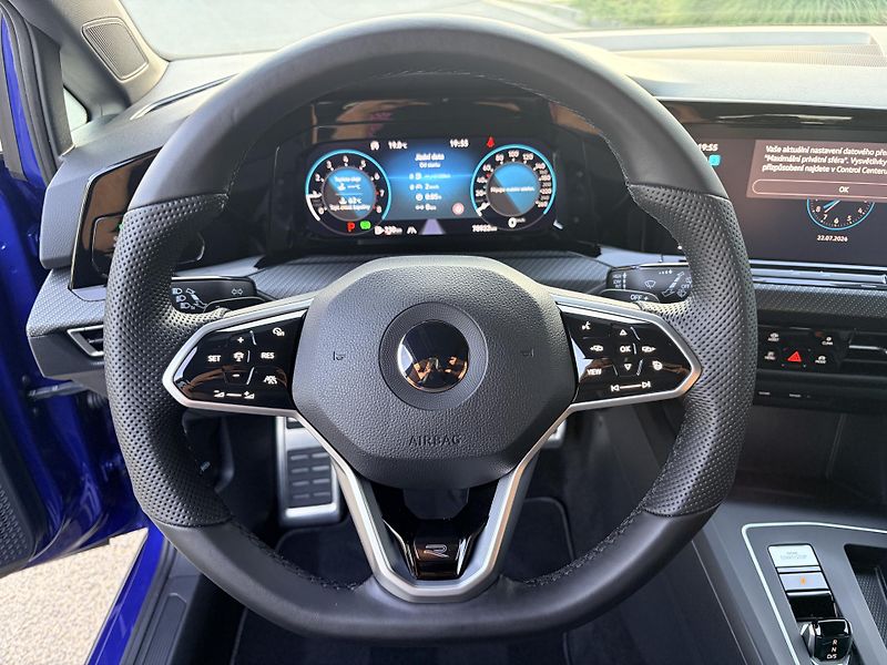 Volkswagen Golf 1.5TSI DSG R-LINE MATRIX PPF - fotka 23 z 58