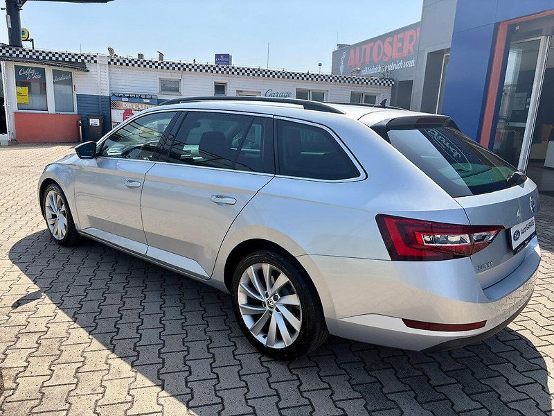 Škoda Superb (2019) III 2.0 TDI combi - fotka 3 z 13
