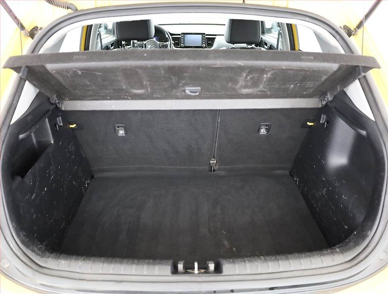 Kia Stonic (2018) 1.4 CVVT, Serv.kniha, Navi - fotka 17 z 17