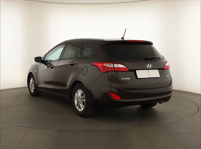 Hyundai i30 (2016) 1.6 CRDi, Tempomat - fotka 4 z 13