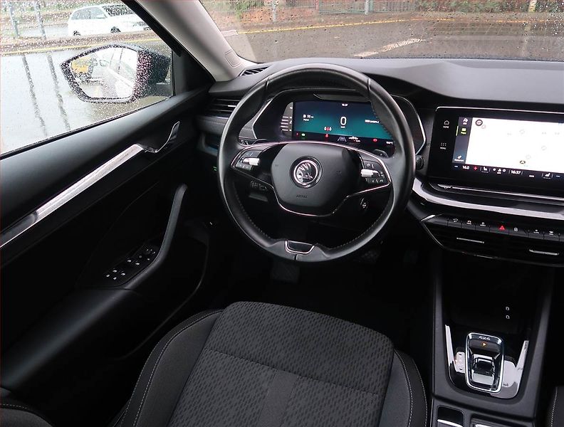 Škoda Octavia (2023) 2.0 TDI - fotka 7 z 23