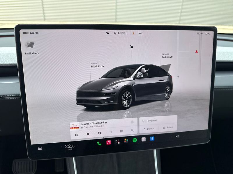 Tesla Model Y (2025) - fotka 51 z 76