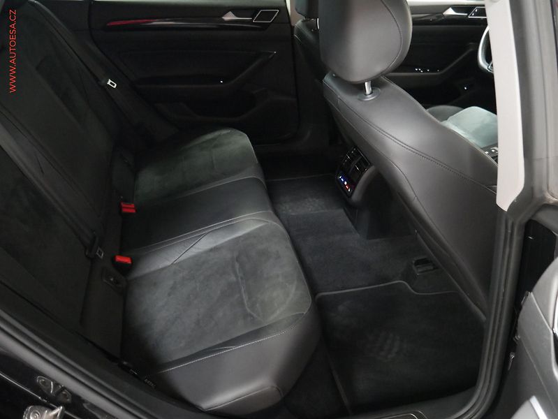 Volkswagen Arteon (2020) 2.0 TSi 4x4, 1.maj,ČR - fotka 11 z 18