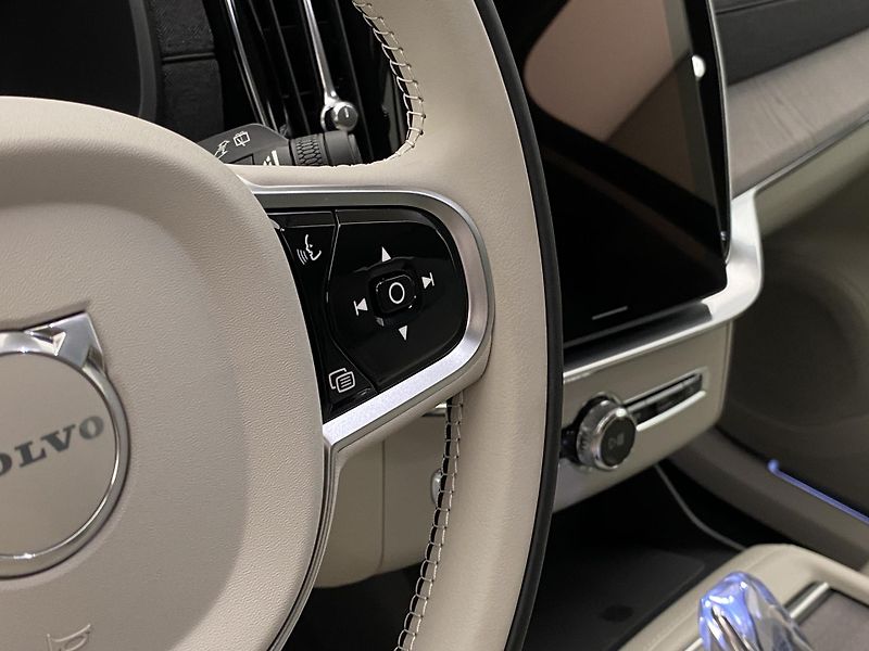 Volvo XC90 (2026) B5 AWD AUT BRIGHT PLUS 7míst - fotka 27 z 72