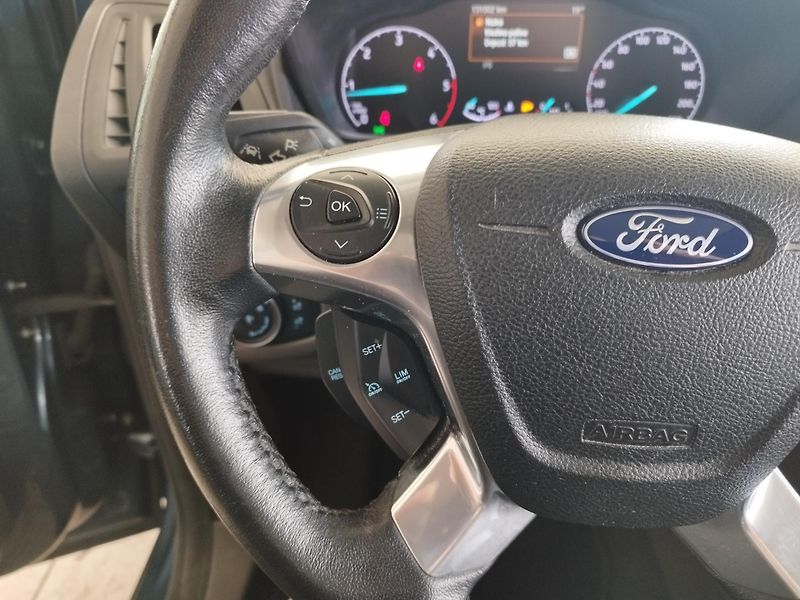 Ford Tourneo Connect (2019) TDCI,88KW,AUTOMAT,PANOR,LONG - fotka 25 z 30
