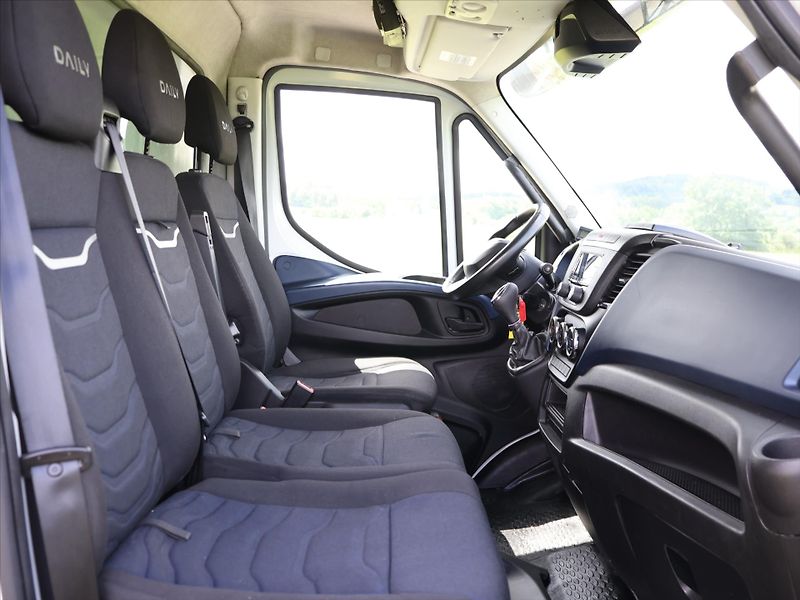 Iveco Daily 3,0 D 132kW Chladící CZ DPH - fotka 13 z 34