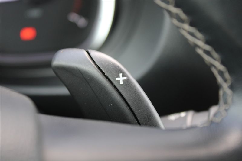 Citroën Jumpy 2,0 HDi  ČR,DPH,AT,8MÍST,SHINE - fotka 23 z 51