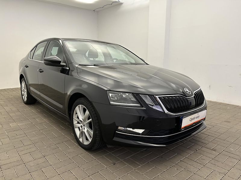 Škoda Octavia 2.0 TDI Style Plus - fotka 26 z 26
