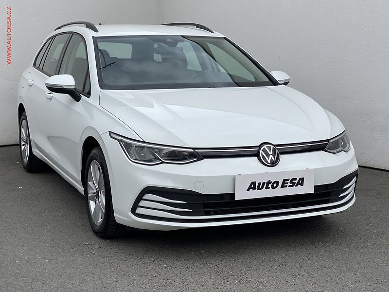 Volkswagen Golf (2022) 2.0 TDi, ČR, Life, LED - fotografie inzerátu