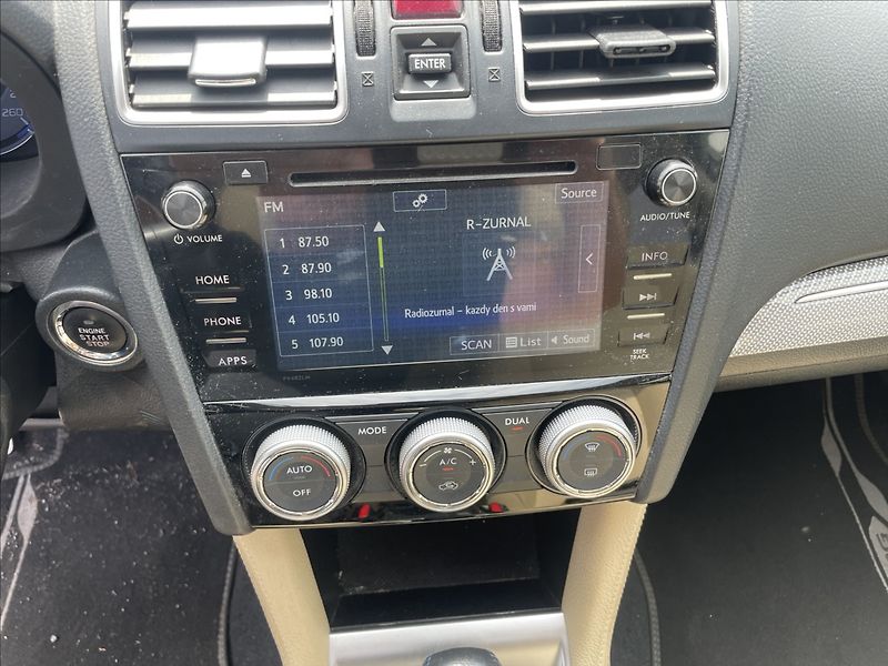 Subaru Levorg 1,6 GT-S 125kw 4x4 Aut. Kůže G - fotka 16 z 41