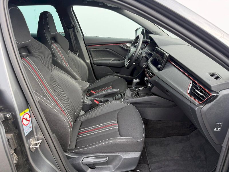 Škoda Scala (2025) 1,0TSI 85kW DSG MONTE CARLO - fotka 17 z 36