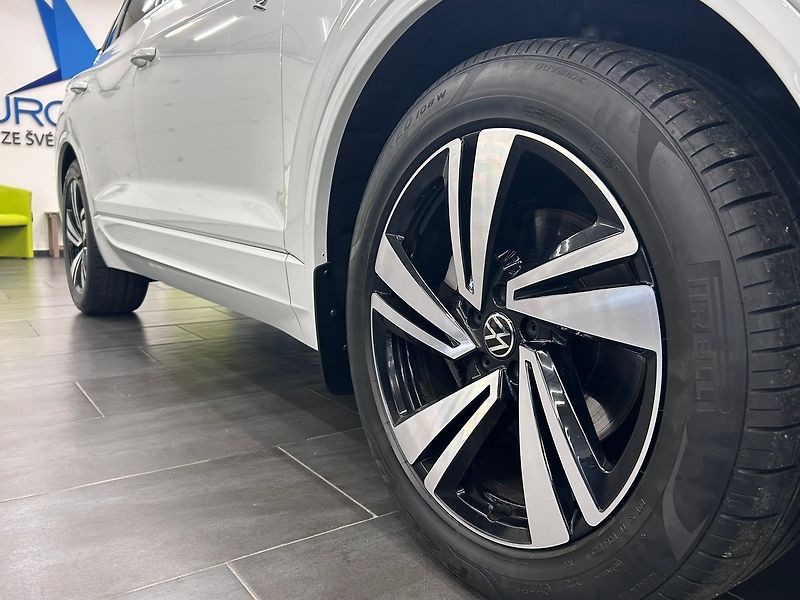 Volkswagen Touareg (2023) TDI 210kW facelift 2024 |Záruk - fotka 9 z 80