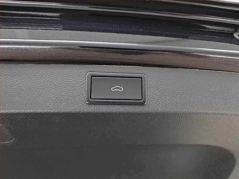 Škoda Karoq (2018) 1.5 TSI, Automat, ČR,1.maj - fotka 16 z 19