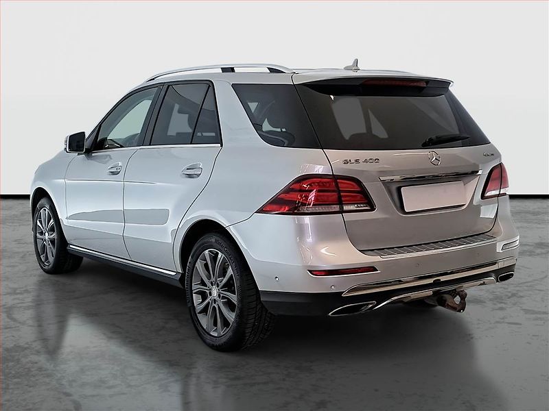 Mercedes-Benz GLE (2016) 400 - fotka 4 z 25