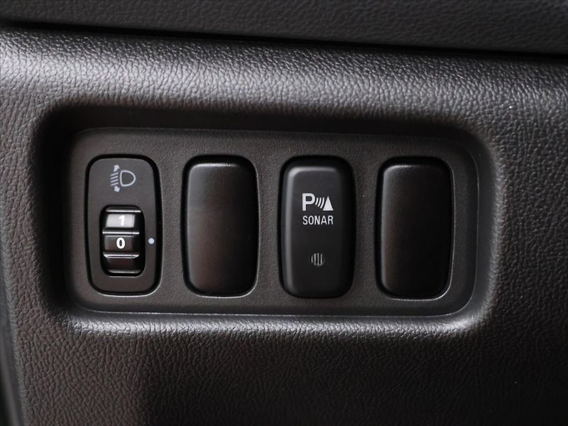 Mitsubishi ASX 2,0 Smart Mivec 110kW CVT CZ - fotka 15 z 32