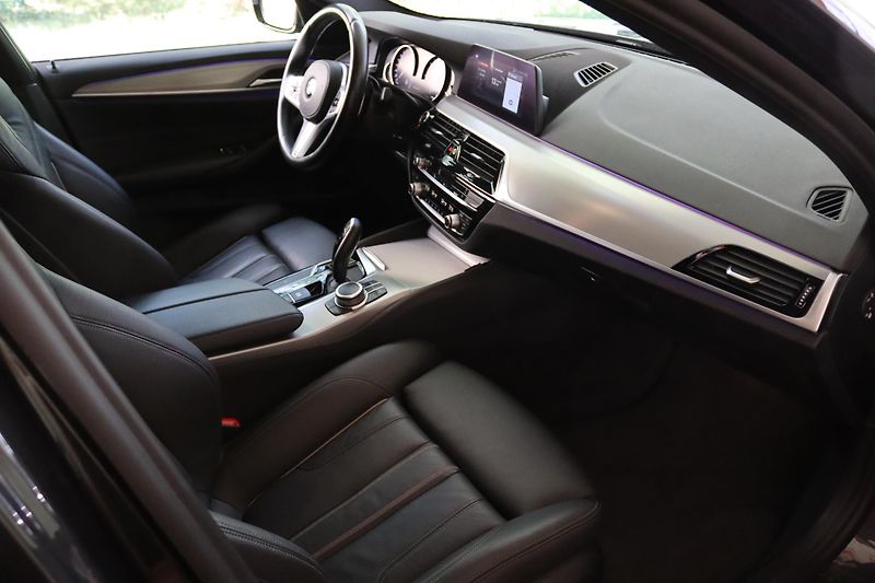 BMW Řada 5 530D XDRIVE TOUR G31 M-PAKET  - fotka 47 z 50
