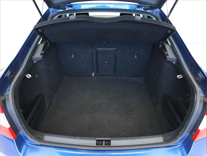 Škoda Octavia (2016) 1.6 TDI, Navi, Xenony - fotka 13 z 18