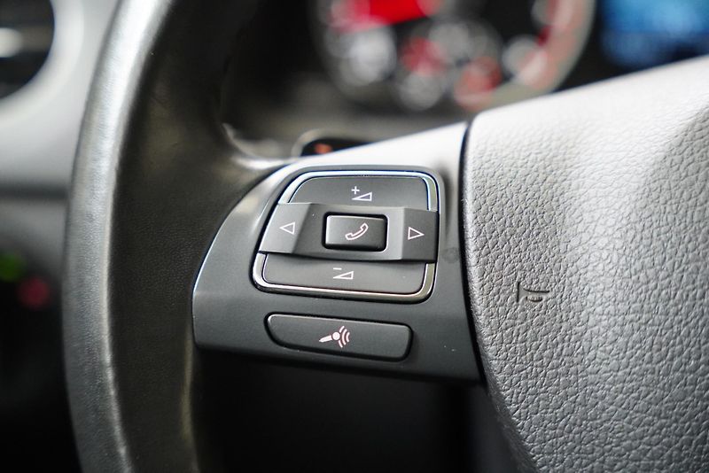 Volkswagen Tiguan - fotka 16 z 27