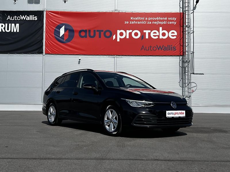 Volkswagen Golf 1.5TSI 110kW DSG LED ACC - fotka 2 z 23