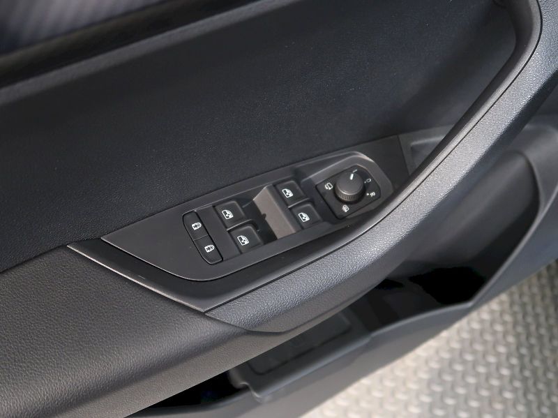 Škoda Karoq (2026) SPORTLINE 2.0TDI 110KW 4X4 DSG - fotka 20 z 31