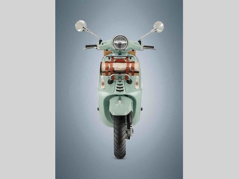 Vespa Primavera Pic Nic