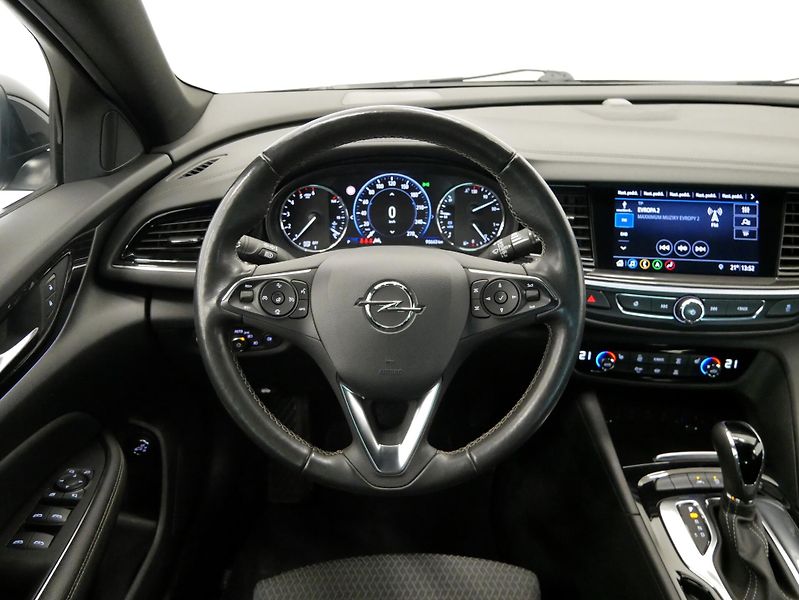 Opel Insignia - fotka 17 z 26