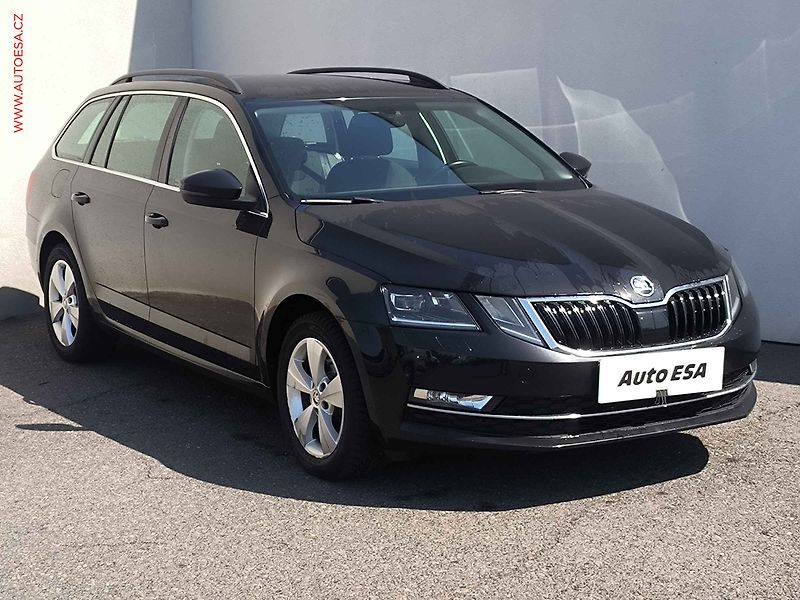 Škoda Octavia (2018) 1.6TDi, ČR, Style, DSG, LED - fotografie inzerátu