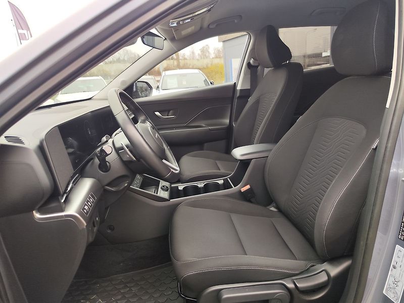 Hyundai Kona 1.6 GDI/95kW HEV Smart Tech - fotka 14 z 32