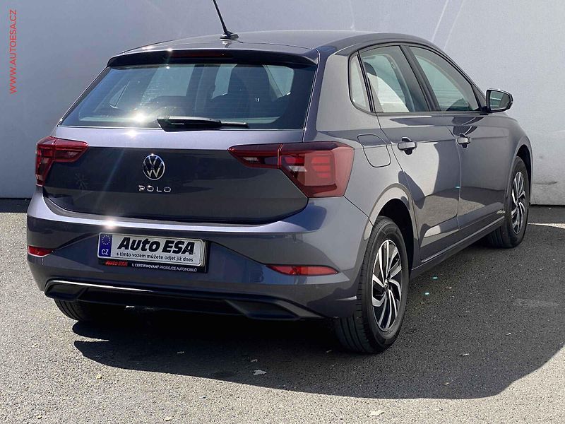 Volkswagen Polo (2021) 1.0 TSi, 2.maj,ČR, Life - fotka 4 z 18