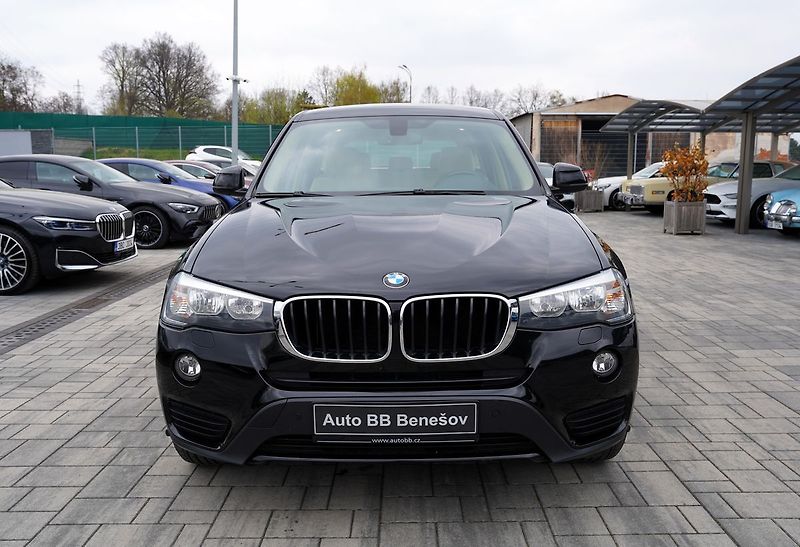 BMW X3 2.0d sDrive/AT/150 PS/šíbr - fotka 1 z 40