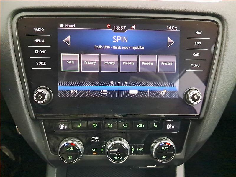 Škoda Octavia (2018) RS 2.0 TDI, Automat, Kůže - fotka 12 z 16