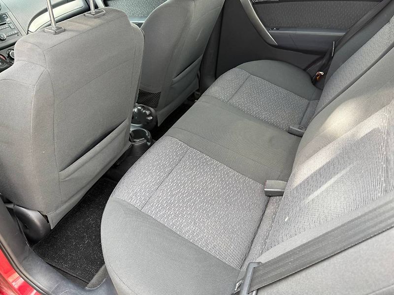 Chevrolet Aveo (2009) 1.4 16V 69 kW Base - fotka 9 z 20