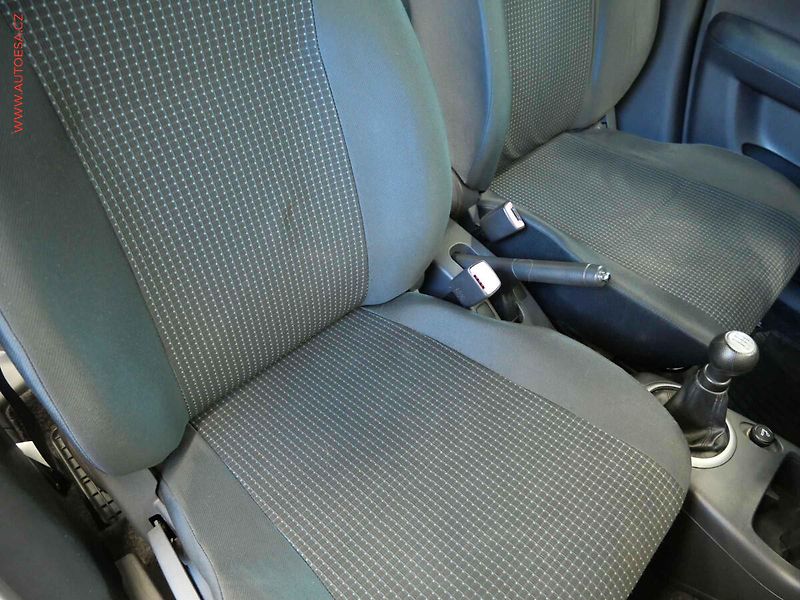 Suzuki Swift (2006) 1.4i, AC, STK5/28 - fotka 11 z 19