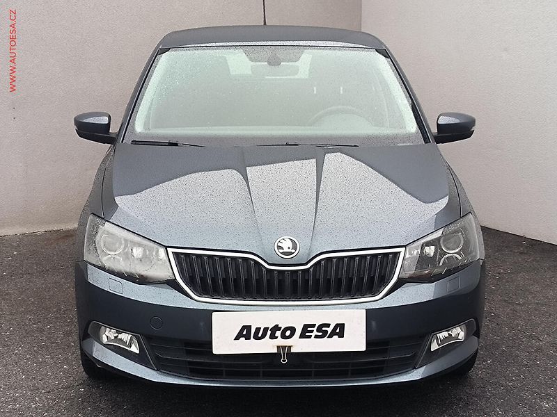 Škoda Fabia (2015) 1.4 TDi, Style, navi, +kola - fotka 2 z 22