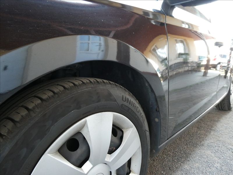 Škoda Fabia 1,0 TSI 81kW Ambition,2 x kola - fotka 11 z 38