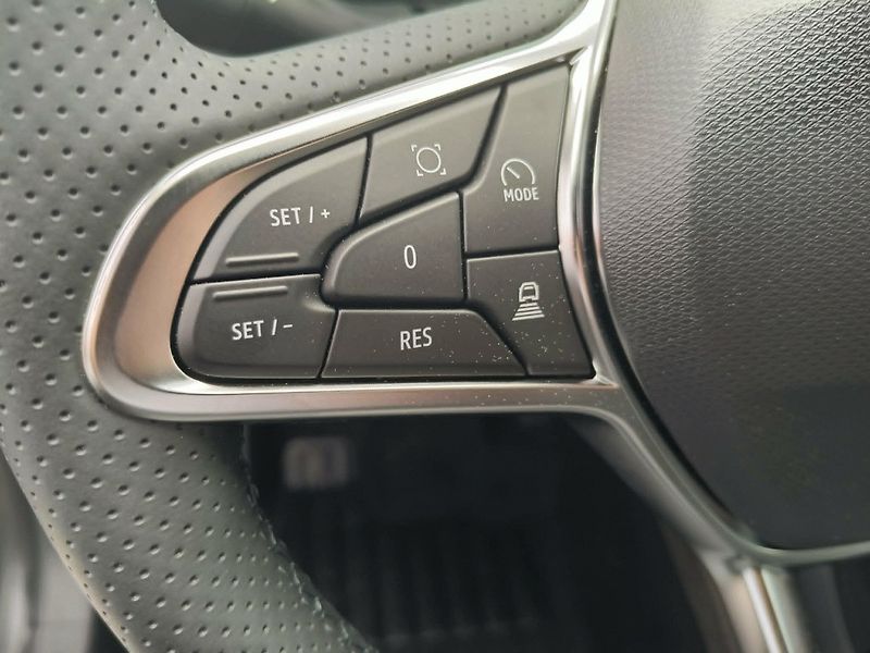 Renault Captur (2026) techno Eco-G 120 - fotka 15 z 24