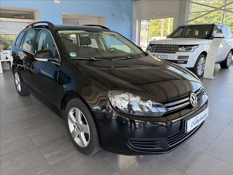 Volkswagen Golf 1,6   77kW,2.MAJITEL - fotka 1 z 22