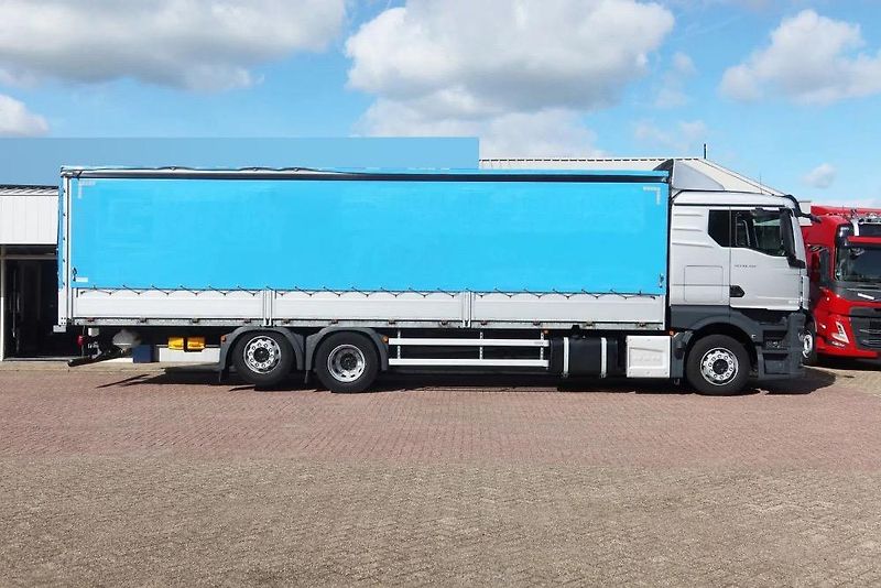 MAN TGX (2021) 26.430 6x2 shrnovačka EURO 6 - fotka 2 z 22