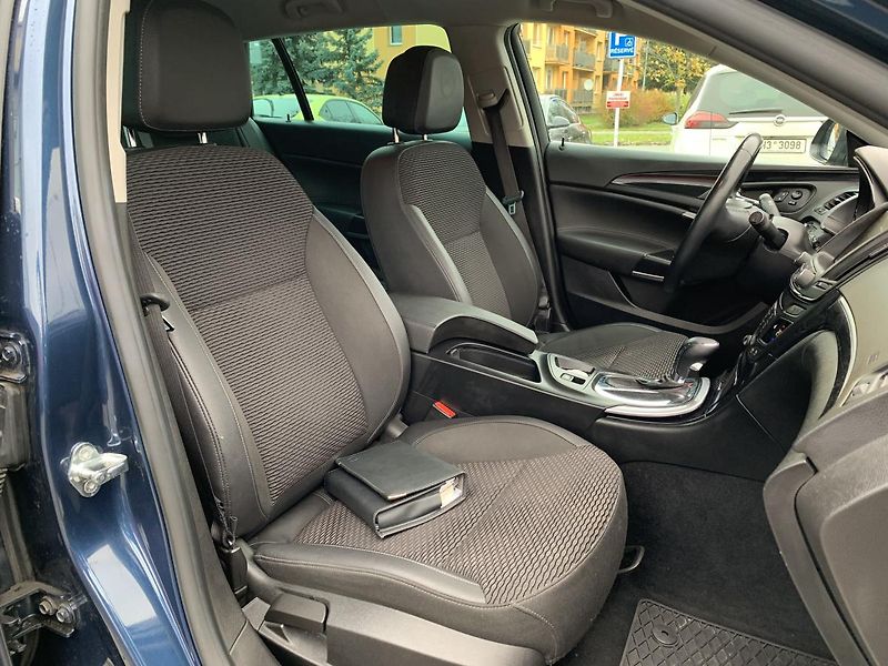 Opel Insignia (2014) Sports Tourer Cosmo 2.0CDTi  - fotka 33 z 45