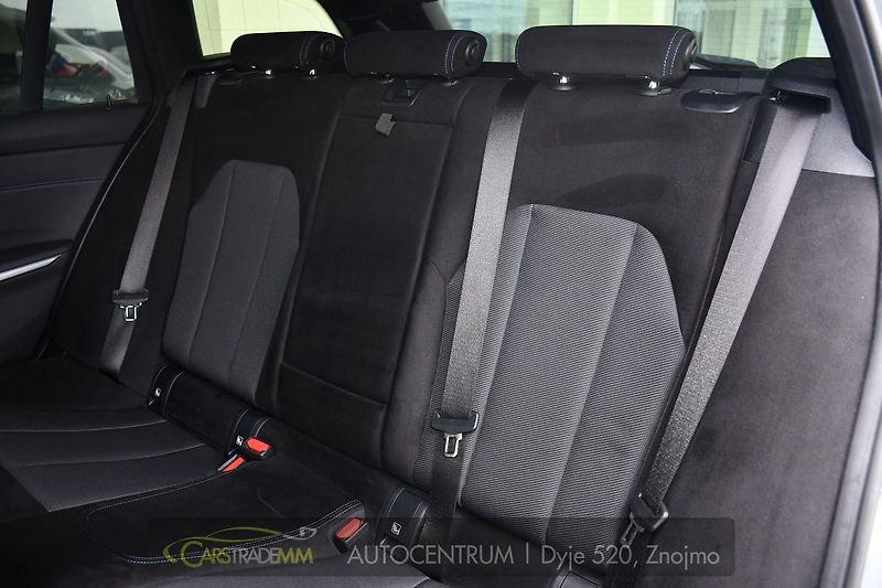 BMW Řada 3 320D xDrive M-SPORT ČR 1.M - fotka 14 z 60